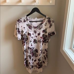Floral Wilfred Tshirt size M